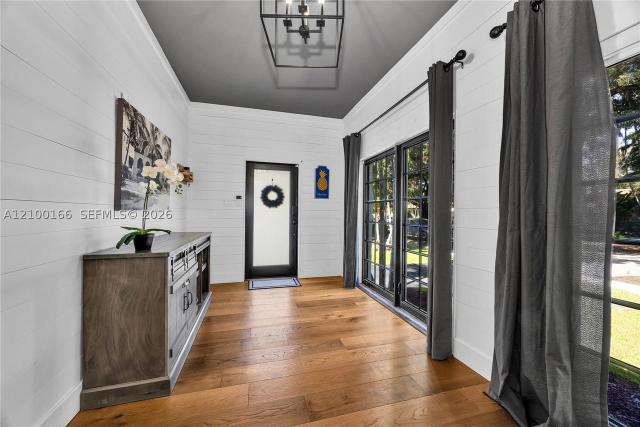 Real estate property located at 504 Majorca Ave, Miami-dade, Coral Gables Sec B, Coral Gables, FL