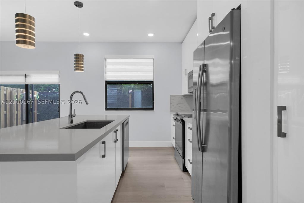 Real estate property located at 10413 82nd St #3, Miami-dade, Highland At Park Central, Doral, FL