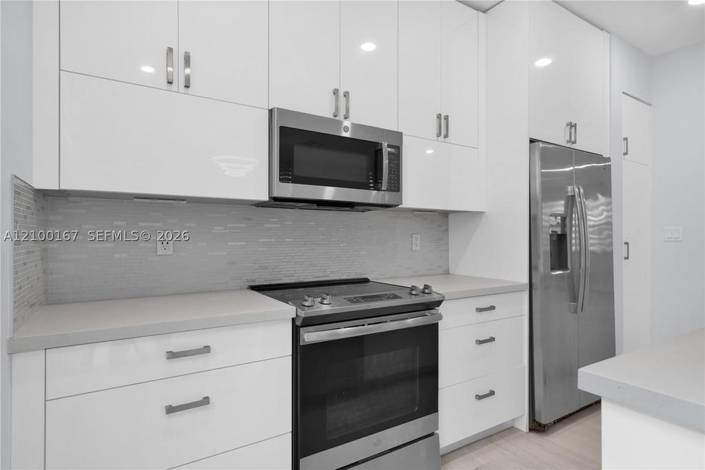 Real estate property located at 10413 82nd St #3, Miami-dade, Highland At Park Central, Doral, FL