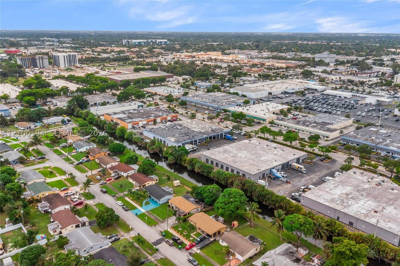 Real estate property located at 1781 36th Ter, Broward, Westwood Park Sec 6, Lauderhill, FL