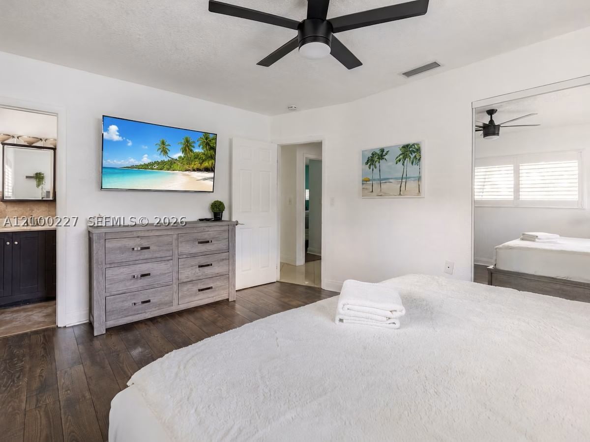 Real estate property located at 10911 Taft St, Broward, Pembroke Lakes Sec 2, Pembroke Pines, FL