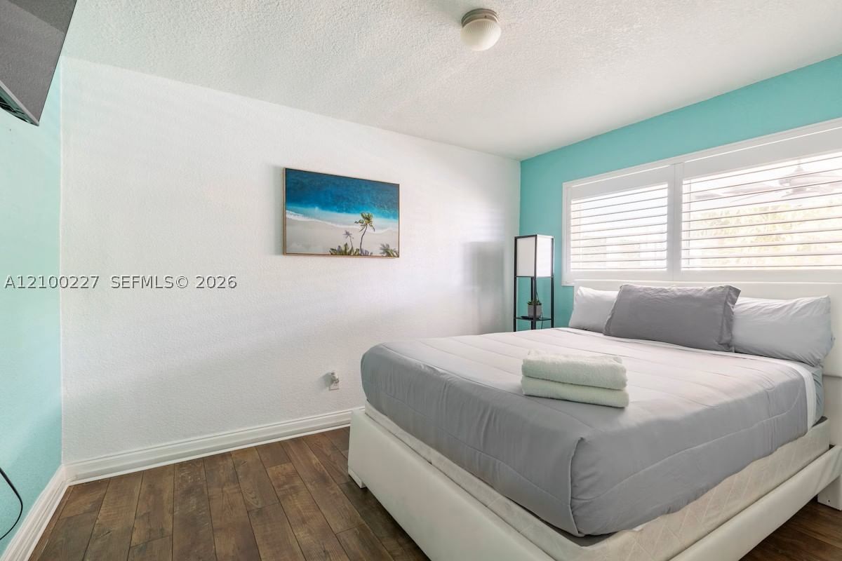 Real estate property located at 10911 Taft St, Broward, Pembroke Lakes Sec 2, Pembroke Pines, FL