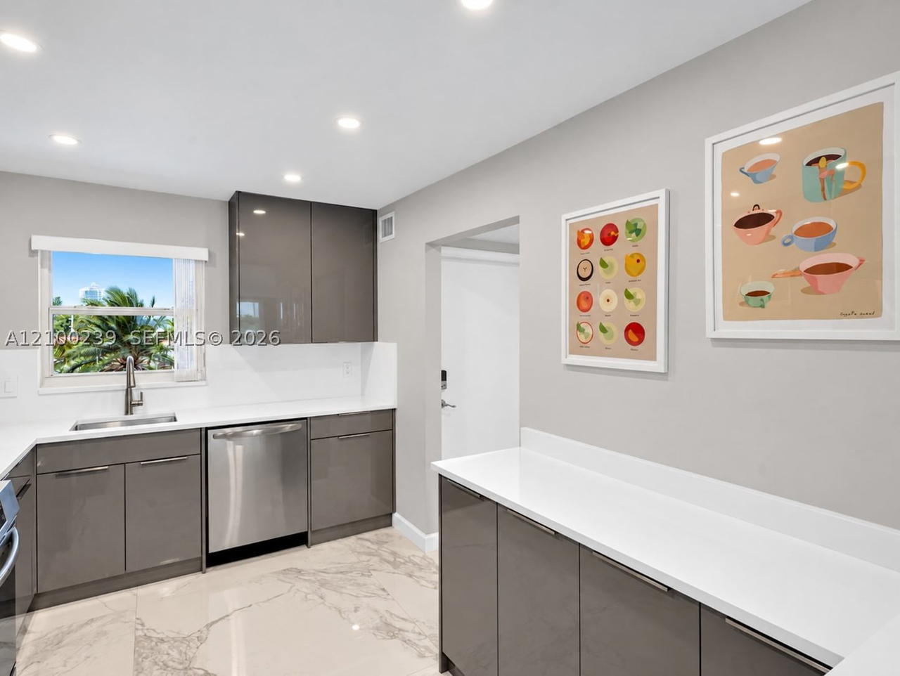 Real estate property located at 511 Bayshore Dr #310, Broward, Bayshore Towers, Fort Lauderdale, FL