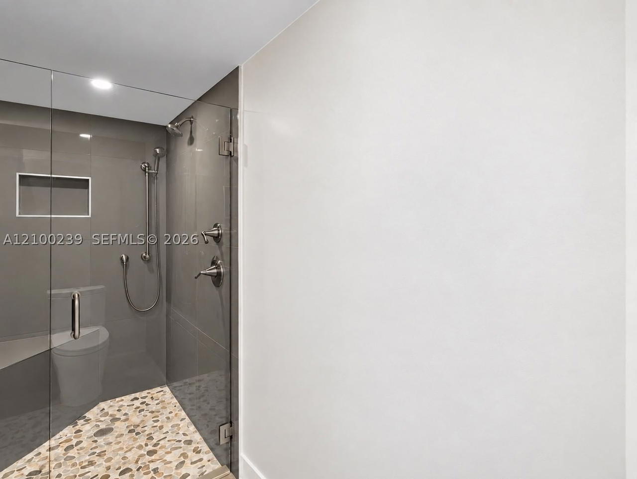 Real estate property located at 511 Bayshore Dr #310, Broward, Bayshore Towers, Fort Lauderdale, FL
