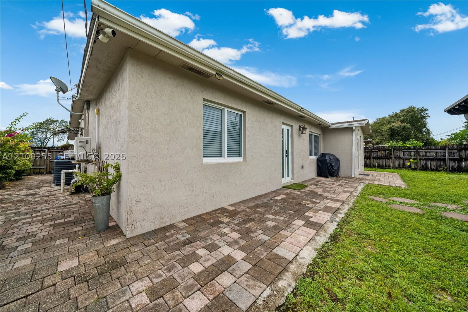 Real estate property located at 6451 Scott St, Broward, Driftwood Plaza Add, Hollywood, FL