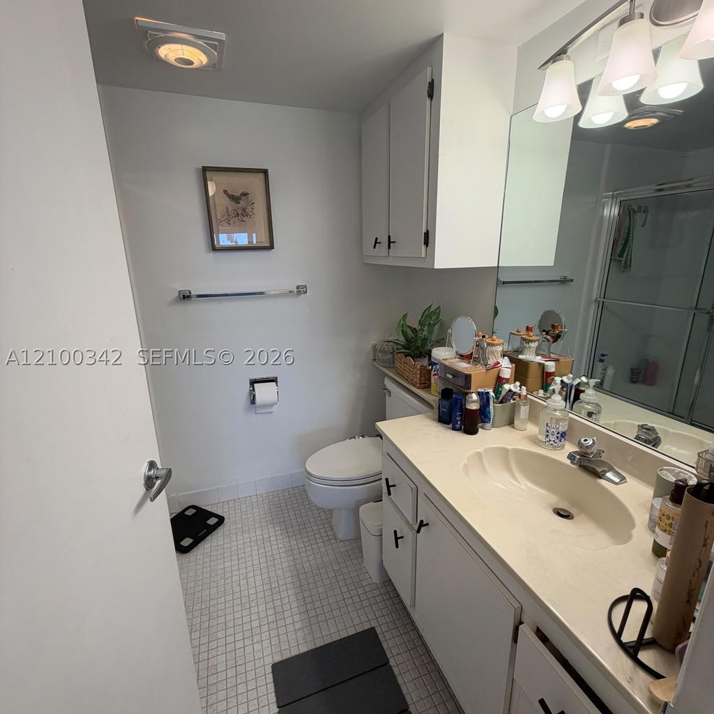 Real estate property located at 17 Royal Palm Way #6040, Palm Beach, Boca Bayou Condo, Boca Raton, FL