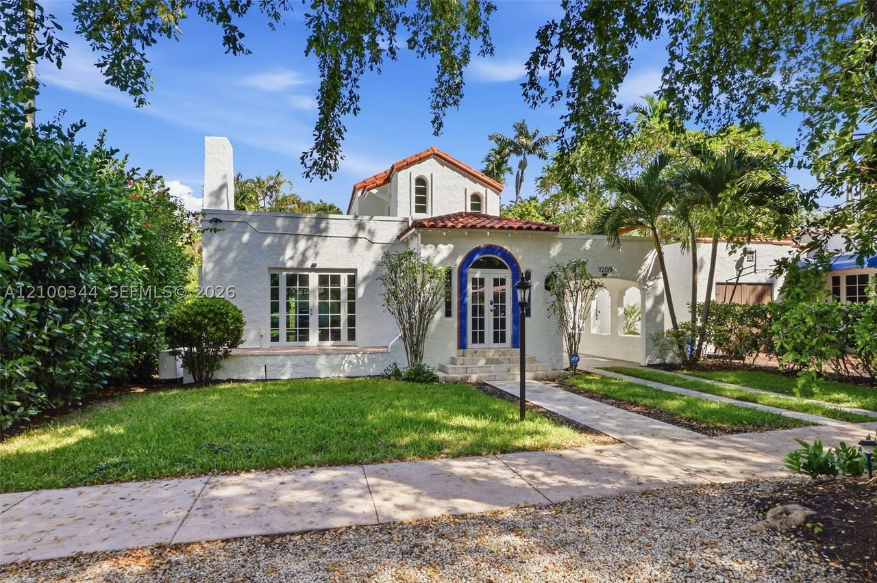 Real estate property located at 1209 La Mancha Ave, Miami-dade, Coral Gables Granada Sec, Coral Gables, FL
