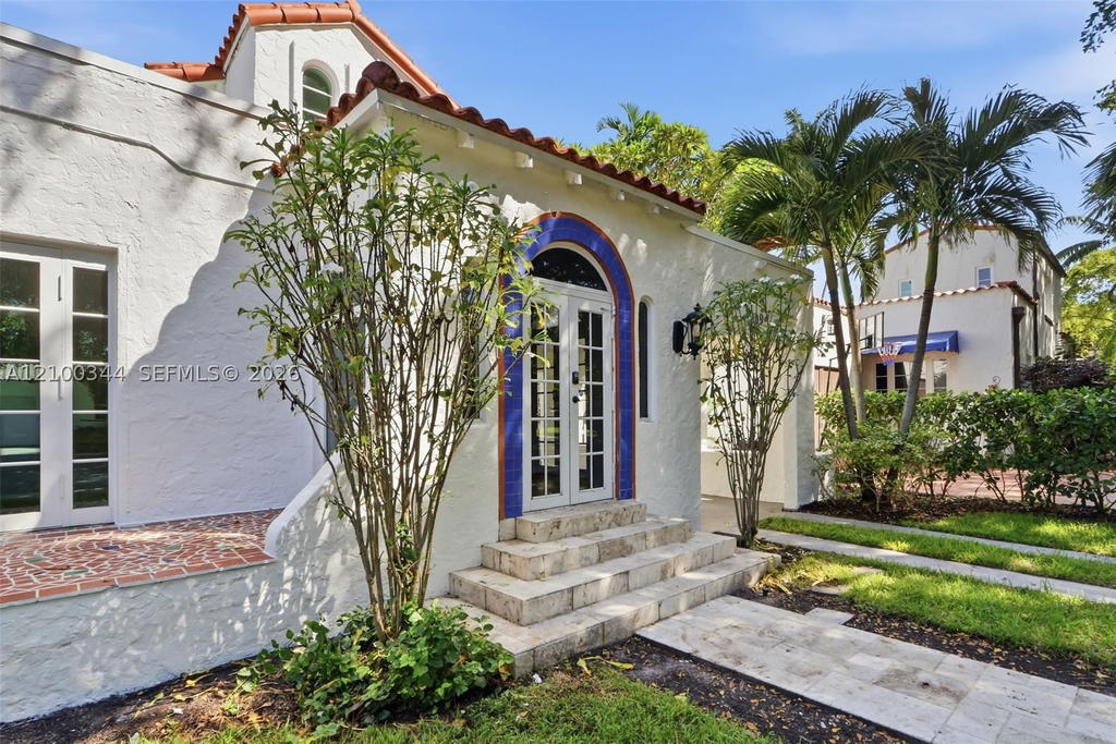 Real estate property located at 1209 La Mancha Ave, Miami-dade, Coral Gables Granada Sec, Coral Gables, FL