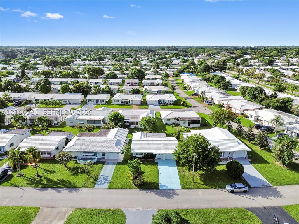 Real estate property located at , Broward, Mainlands Of Tamarac Lake, Tamarac, FL