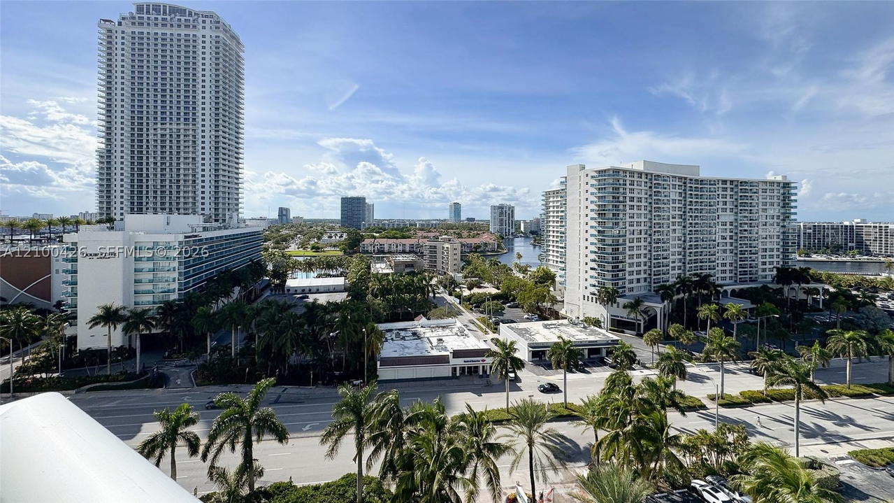 Real estate property located at 3901 Ocean Dr #12P, Broward, Tides On Hollywood Beach, Hollywood, FL