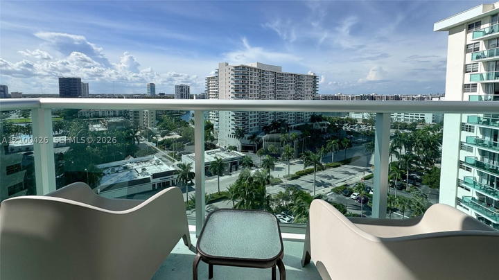 Real estate property located at 3901 Ocean Dr #12P, Broward, Tides On Hollywood Beach, Hollywood, FL