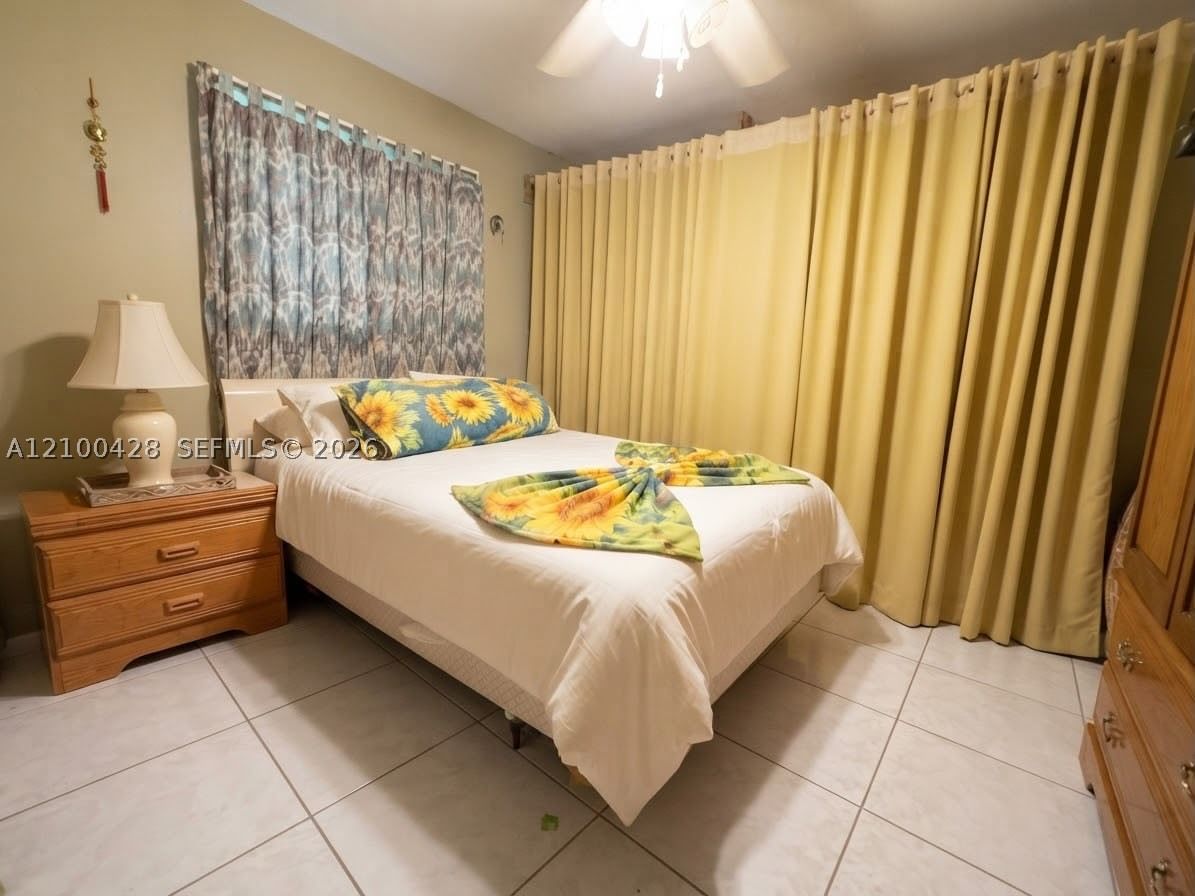 Real estate property located at 6641 5th St, Broward, Boulevard Heights Sec Ten, Pembroke Pines, FL