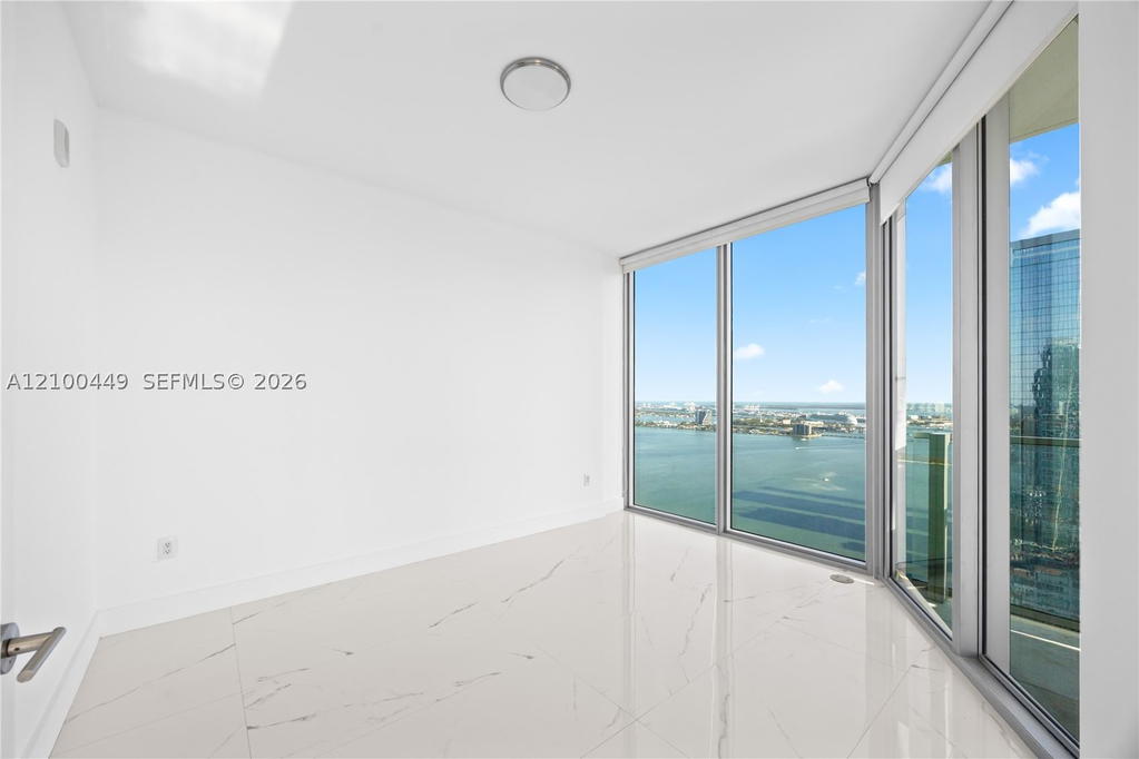 Real estate property located at 2900 7th Ave #4009, Miami-dade, Biscayne Beach Condo, Miami, FL
