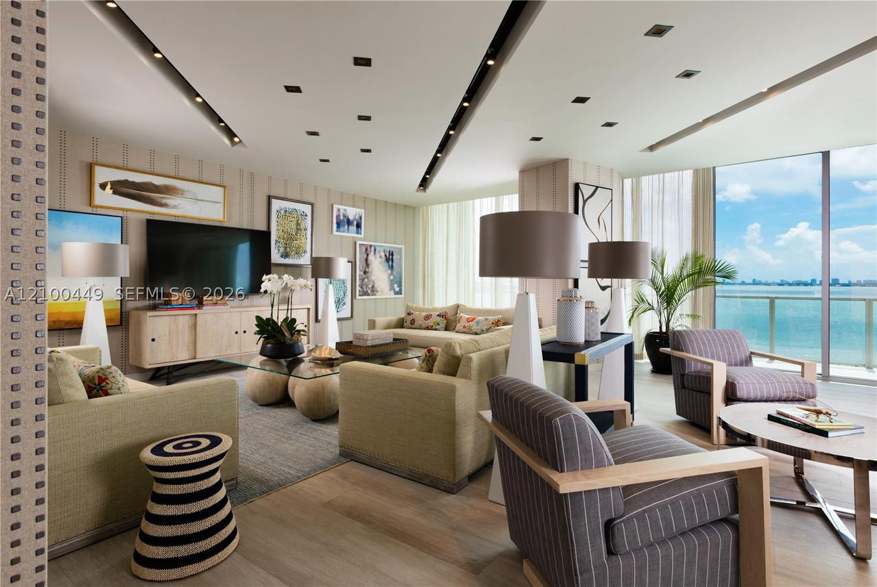 Real estate property located at 2900 7th Ave #4009, Miami-dade, Biscayne Beach Condo, Miami, FL