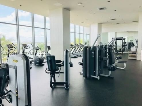 Real estate property located at 2900 7th Ave #4009, Miami-dade, Biscayne Beach Condo, Miami, FL