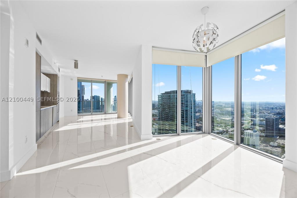 Real estate property located at 2900 7th Ave #4009, Miami-dade, Biscayne Beach Condo, Miami, FL