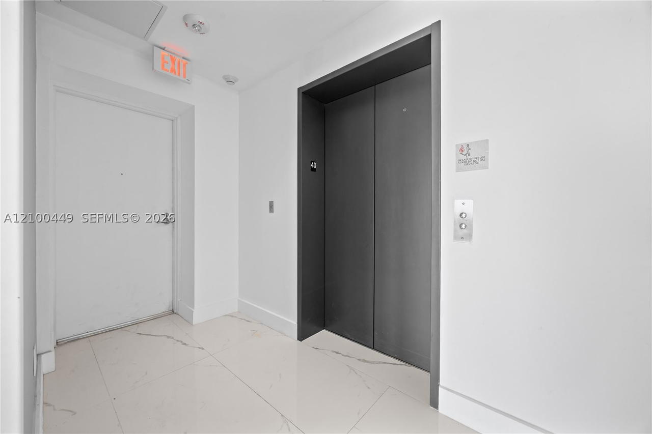 Real estate property located at 2900 7th Ave #4009, Miami-dade, Biscayne Beach Condo, Miami, FL