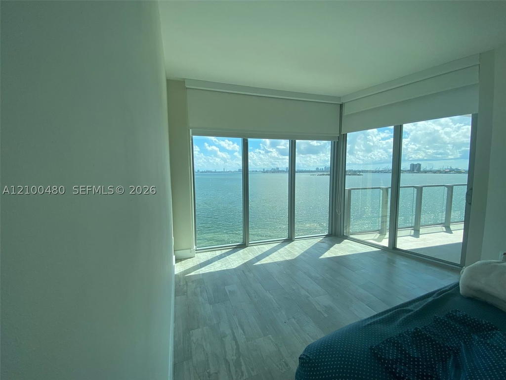 Real estate property located at 2900 7th Ave #705, Miami-dade, Biscayne Beach Condo, Miami, FL