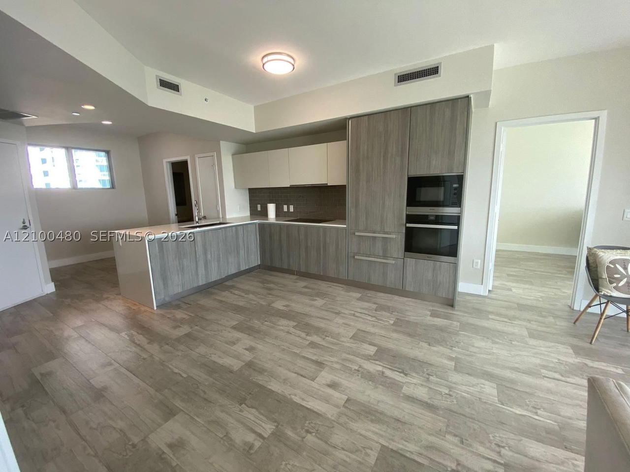 Real estate property located at 2900 7th Ave #705, Miami-dade, Biscayne Beach Condo, Miami, FL