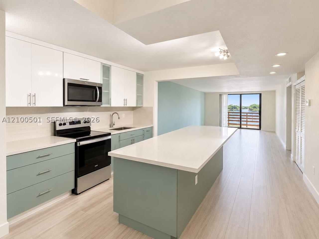 Real estate property located at 400 214 st #104-22, Miami-dade, Misty Lake Condo, Miami Gardens, FL