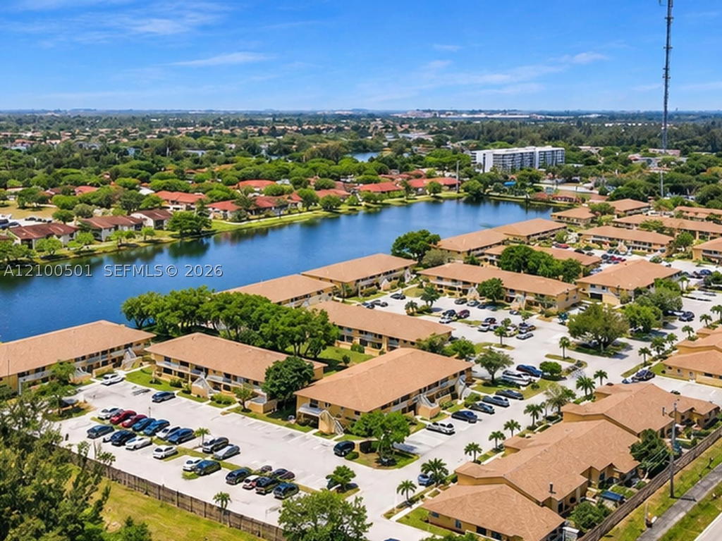 Real estate property located at 400 214 st #104-22, Miami-dade, Misty Lake Condo, Miami Gardens, FL