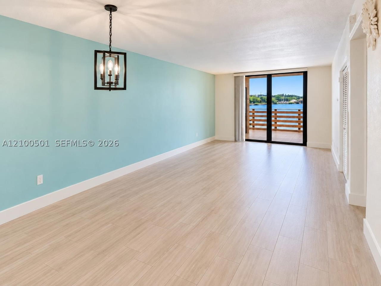 Real estate property located at 400 214 st #104-22, Miami-dade, Misty Lake Condo, Miami Gardens, FL