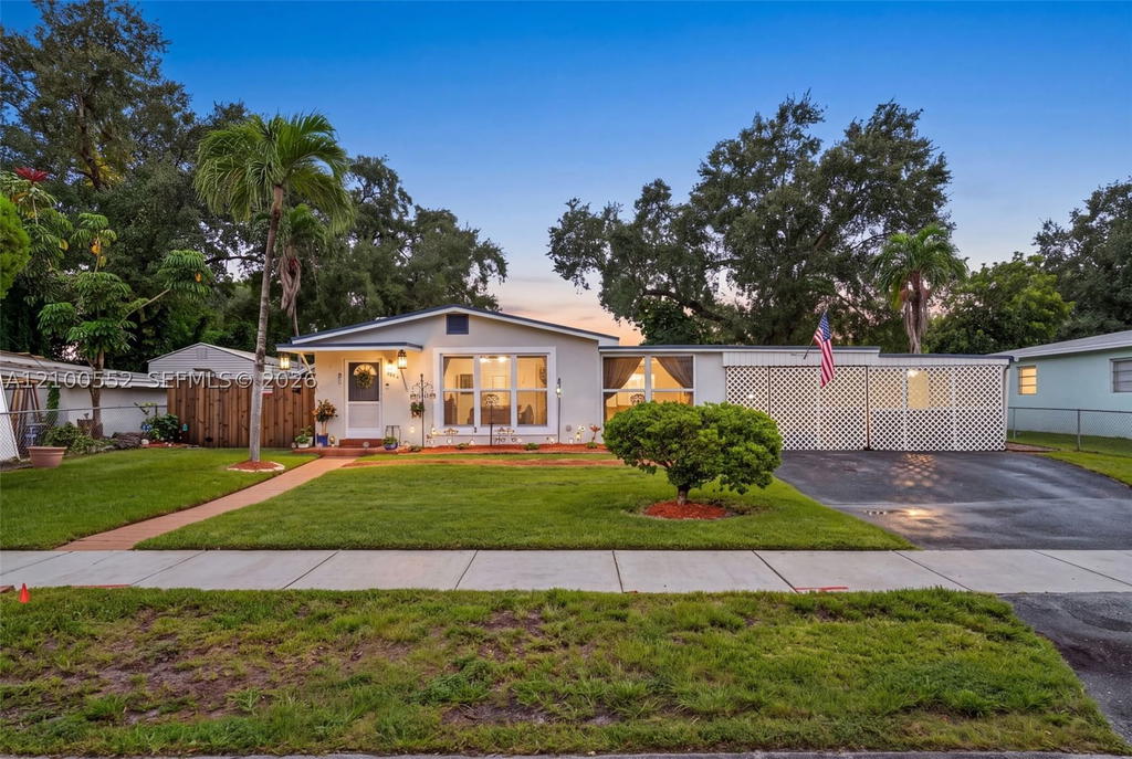 Real estate property located at 4210 32nd Ct, Broward, Lake Forest Sec 4, West Park, FL