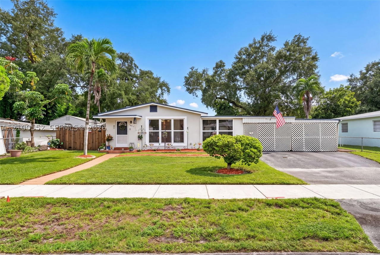 Real estate property located at 4210 32nd Ct, Broward, Lake Forest Sec 4, West Park, FL