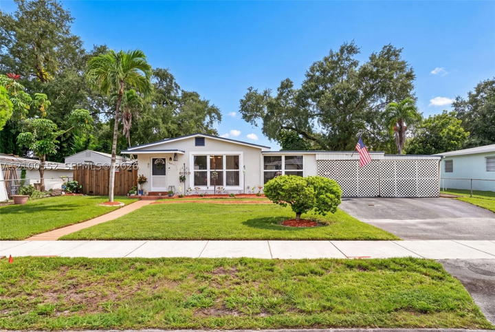 Real estate property located at 4210 32nd Ct, Broward, Lake Forest Sec 4, West Park, FL