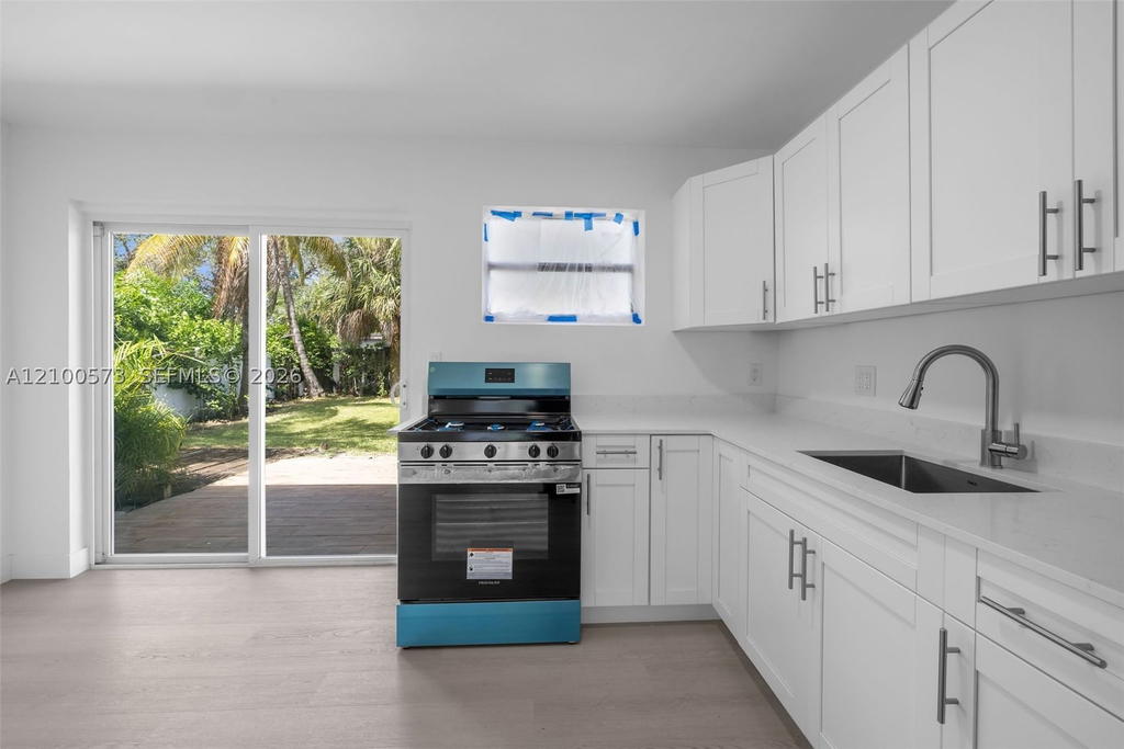Real estate property located at 2733 Harding St, Broward, Look Homesites No 3, Hollywood, FL