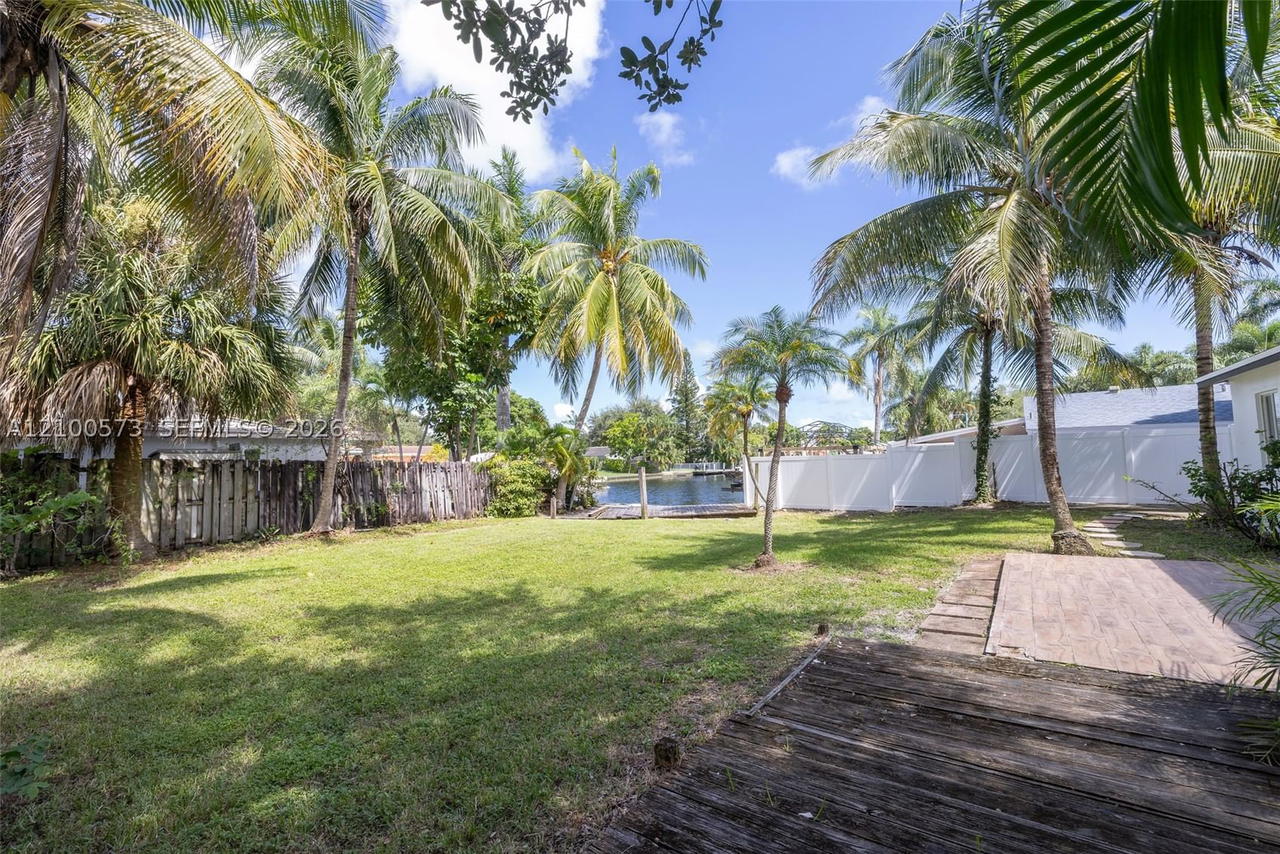 Real estate property located at 2733 Harding St, Broward, Look Homesites No 3, Hollywood, FL