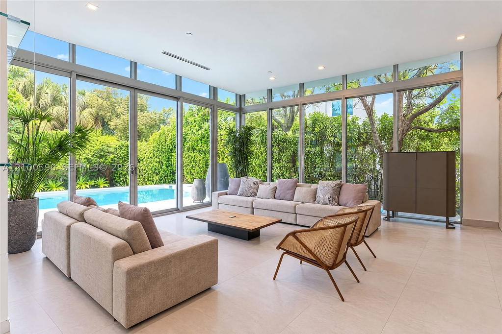 Real estate property located at 110 Reef Ln #10, Miami-dade, Oceana Key Biscayne Condo, Key Biscayne, FL