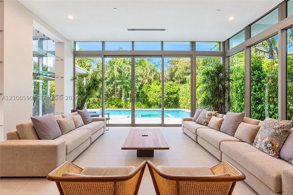 Real estate property located at 110 Reef Ln #10, Miami-dade, Oceana Key Biscayne Condo, Key Biscayne, FL