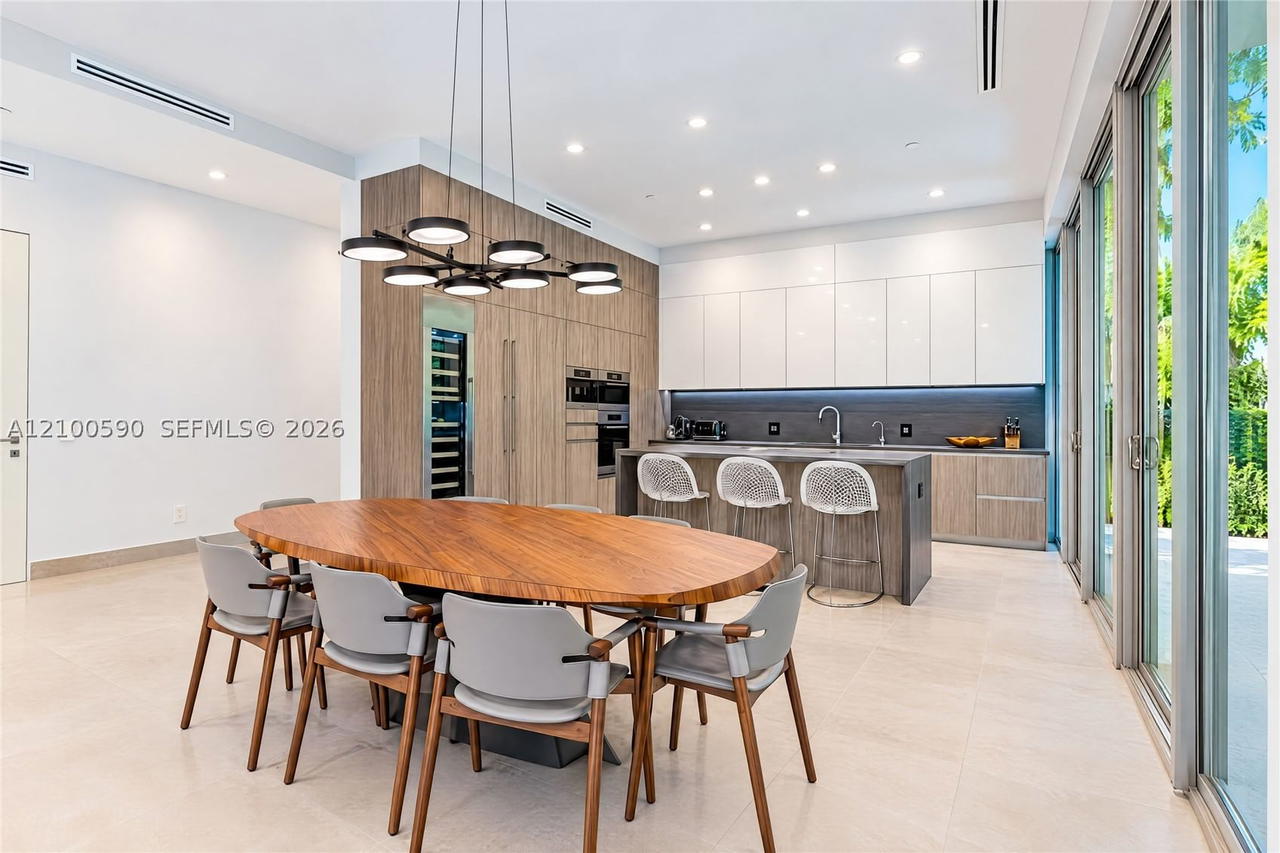 Real estate property located at 110 Reef Ln #10, Miami-dade, Oceana Key Biscayne Condo, Key Biscayne, FL