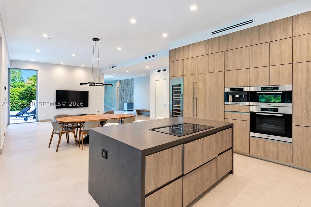 Real estate property located at 110 Reef Ln #10, Miami-dade, Oceana Key Biscayne Condo, Key Biscayne, FL