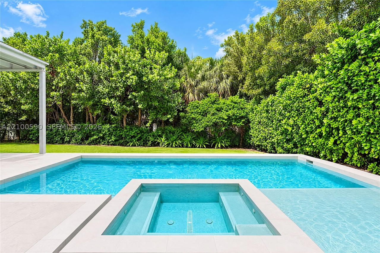 Real estate property located at 110 Reef Ln #10, Miami-dade, Oceana Key Biscayne Condo, Key Biscayne, FL