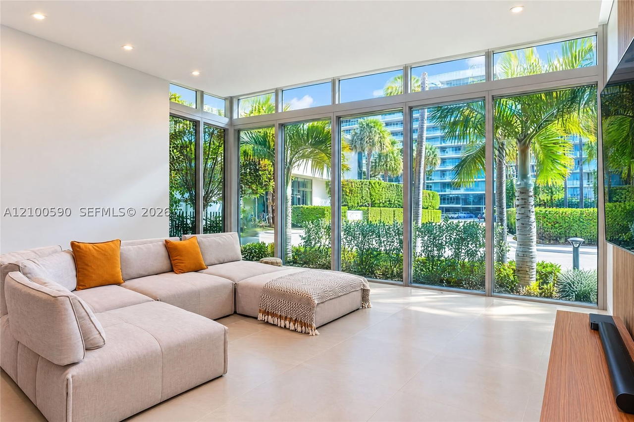 Real estate property located at 110 Reef Ln #10, Miami-dade, Oceana Key Biscayne Condo, Key Biscayne, FL