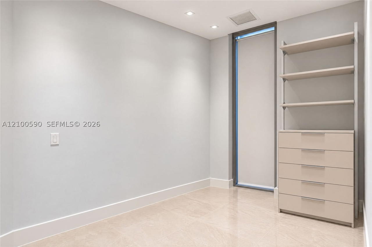 Real estate property located at 110 Reef Ln #10, Miami-dade, Oceana Key Biscayne Condo, Key Biscayne, FL