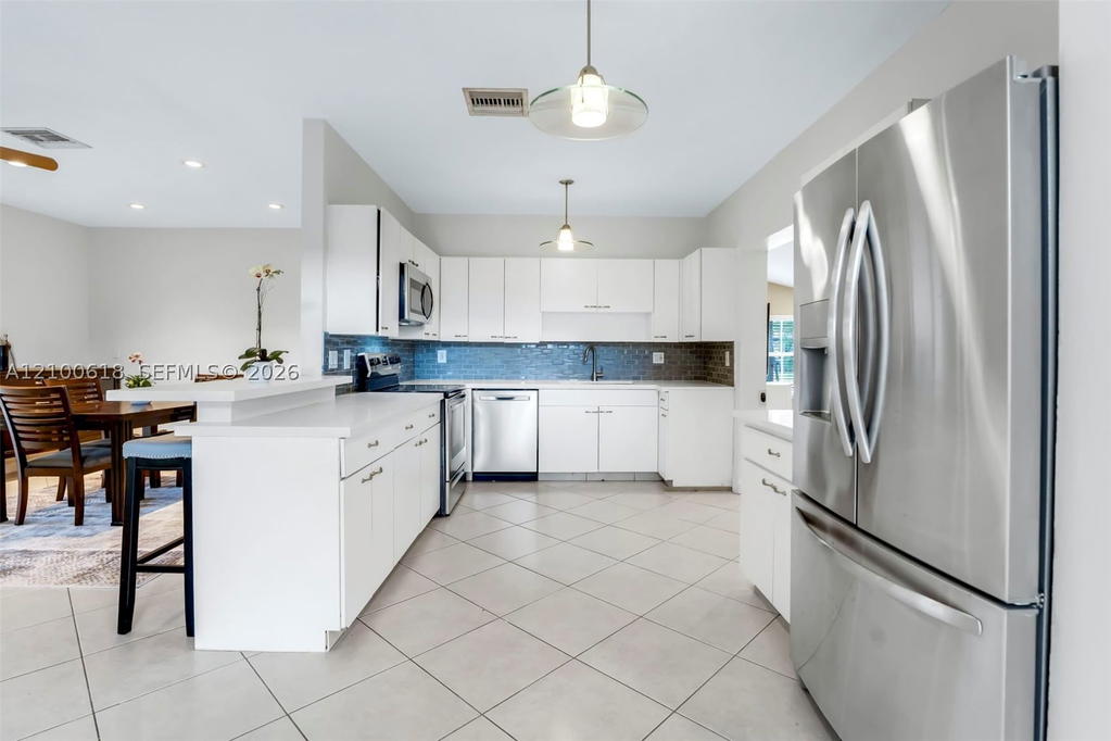 Real estate property located at 3225 Arthur Ter, Broward, Park Road Manor, Hollywood, FL
