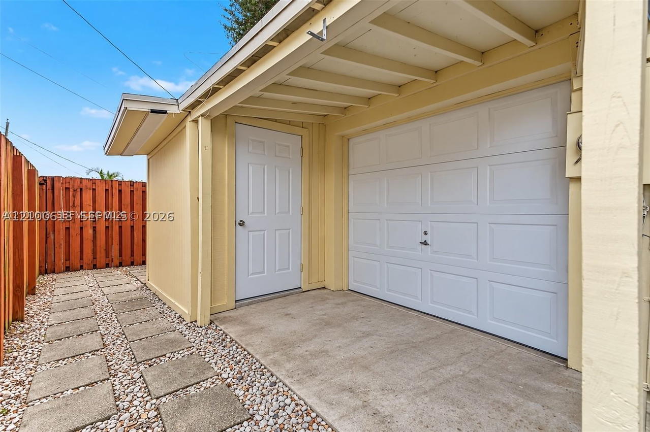 Real estate property located at 3225 Arthur Ter, Broward, Park Road Manor, Hollywood, FL