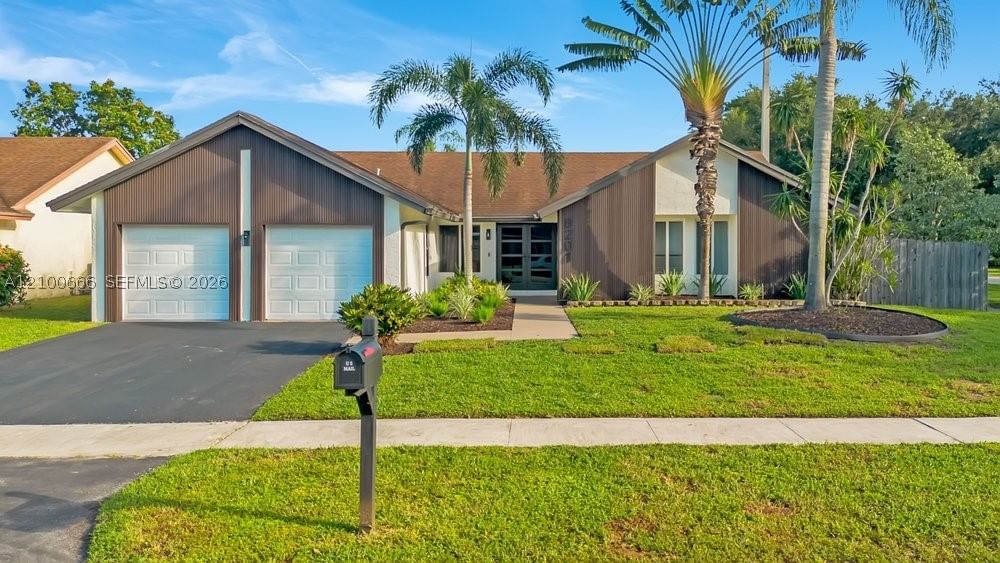 Real estate property located at 8201 52nd St, Broward, City Of Lauderhill Sec Th, Lauderhill, FL