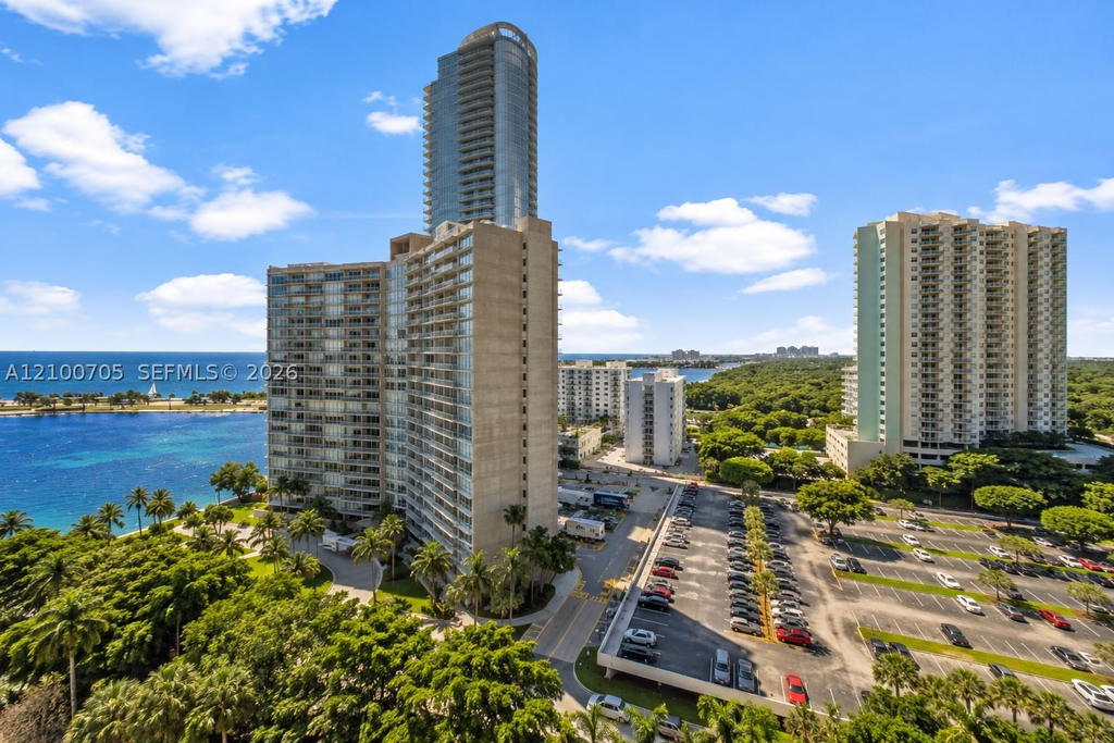 Real estate property located at 2333 Brickell Ave #1616, Miami-dade, Brickell Bay Club Condo, Miami, FL