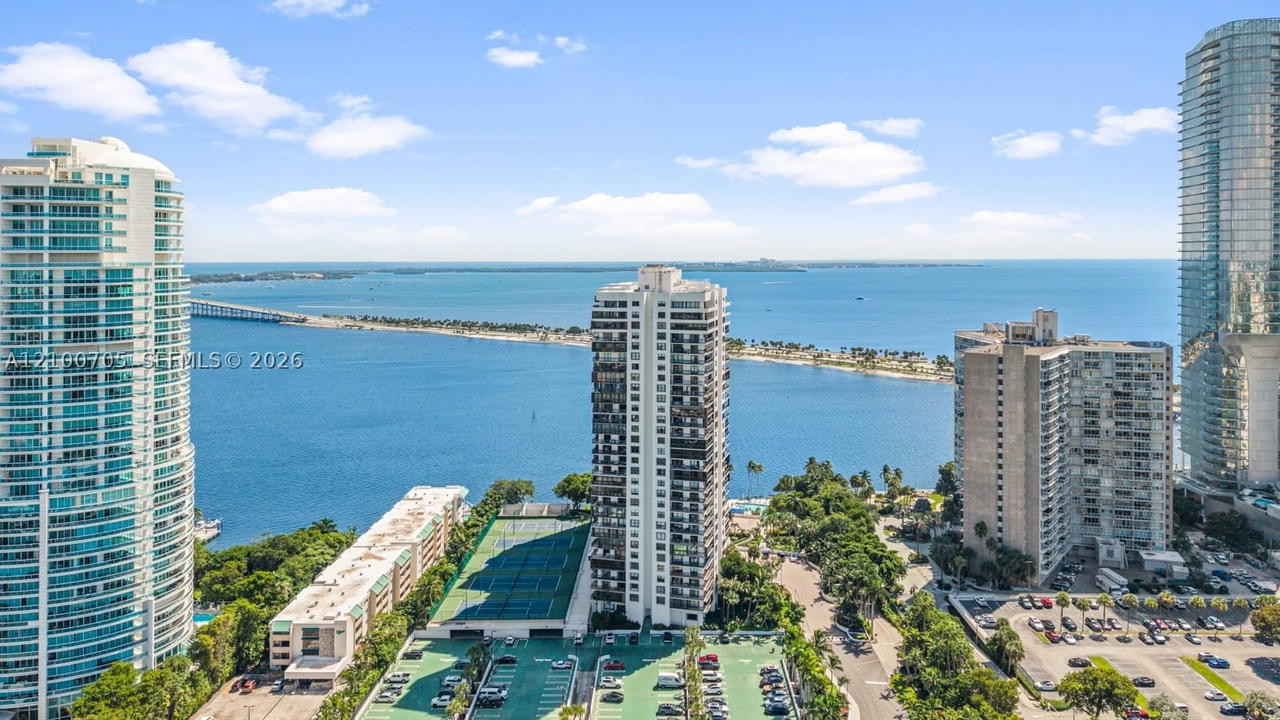 Real estate property located at 2333 Brickell Ave #1616, Miami-dade, Brickell Bay Club Condo, Miami, FL