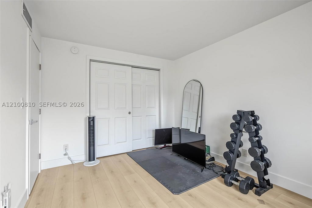 Real estate property located at 2607 40th Ave, Broward, Villas Of Sheridan Condo, Hollywood, FL