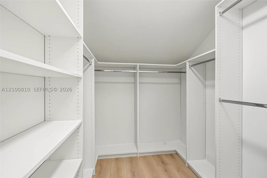 Real estate property located at 2607 40th Ave, Broward, Villas Of Sheridan Condo, Hollywood, FL