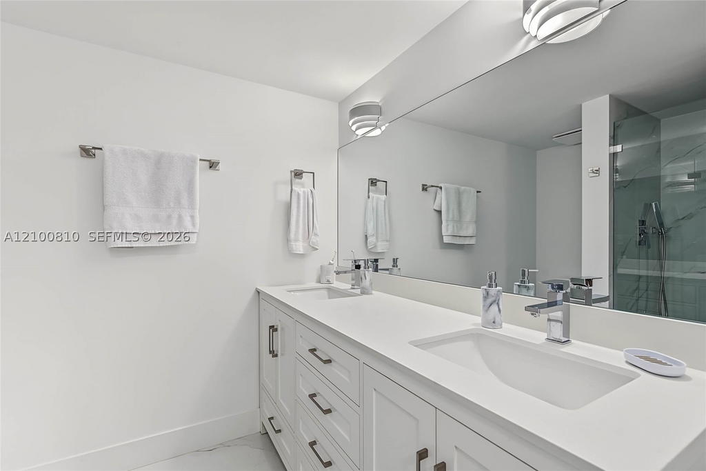 Real estate property located at 2607 40th Ave, Broward, Villas Of Sheridan Condo, Hollywood, FL