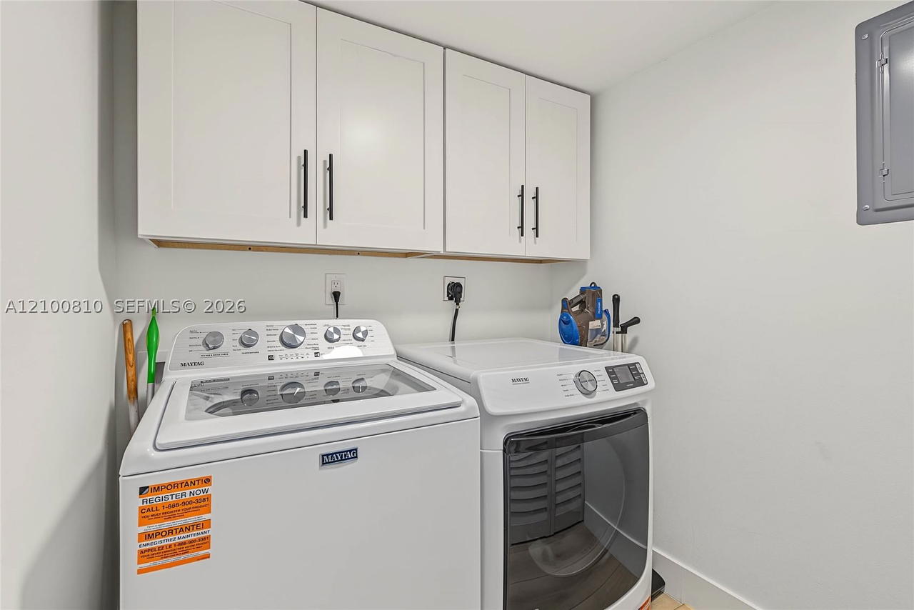 Real estate property located at 2607 40th Ave, Broward, Villas Of Sheridan Condo, Hollywood, FL