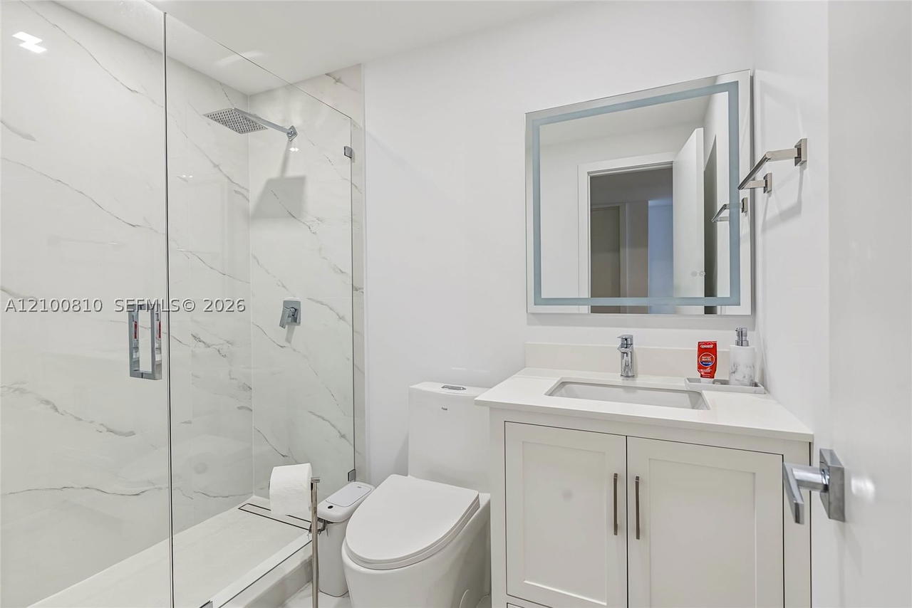 Real estate property located at 2607 40th Ave, Broward, Villas Of Sheridan Condo, Hollywood, FL