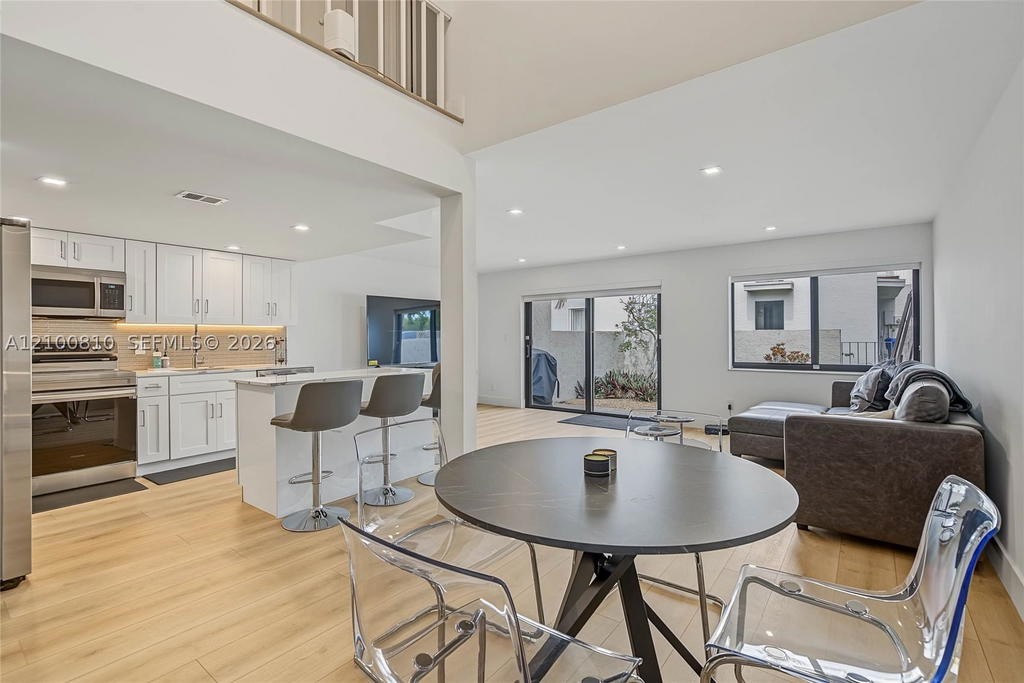 Real estate property located at 2607 40th Ave, Broward, Villas Of Sheridan Condo, Hollywood, FL