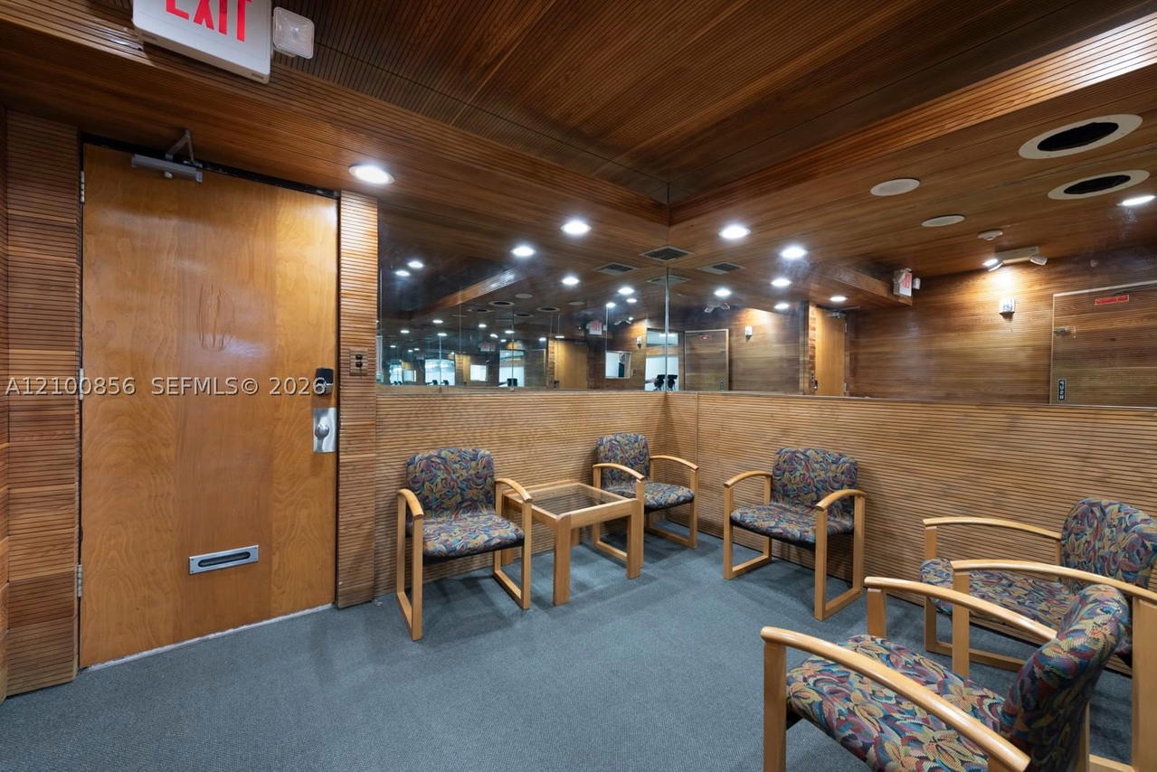 Real estate property located at 420 Dixie Hwy #4J, Miami-dade, Coral Gables, FL